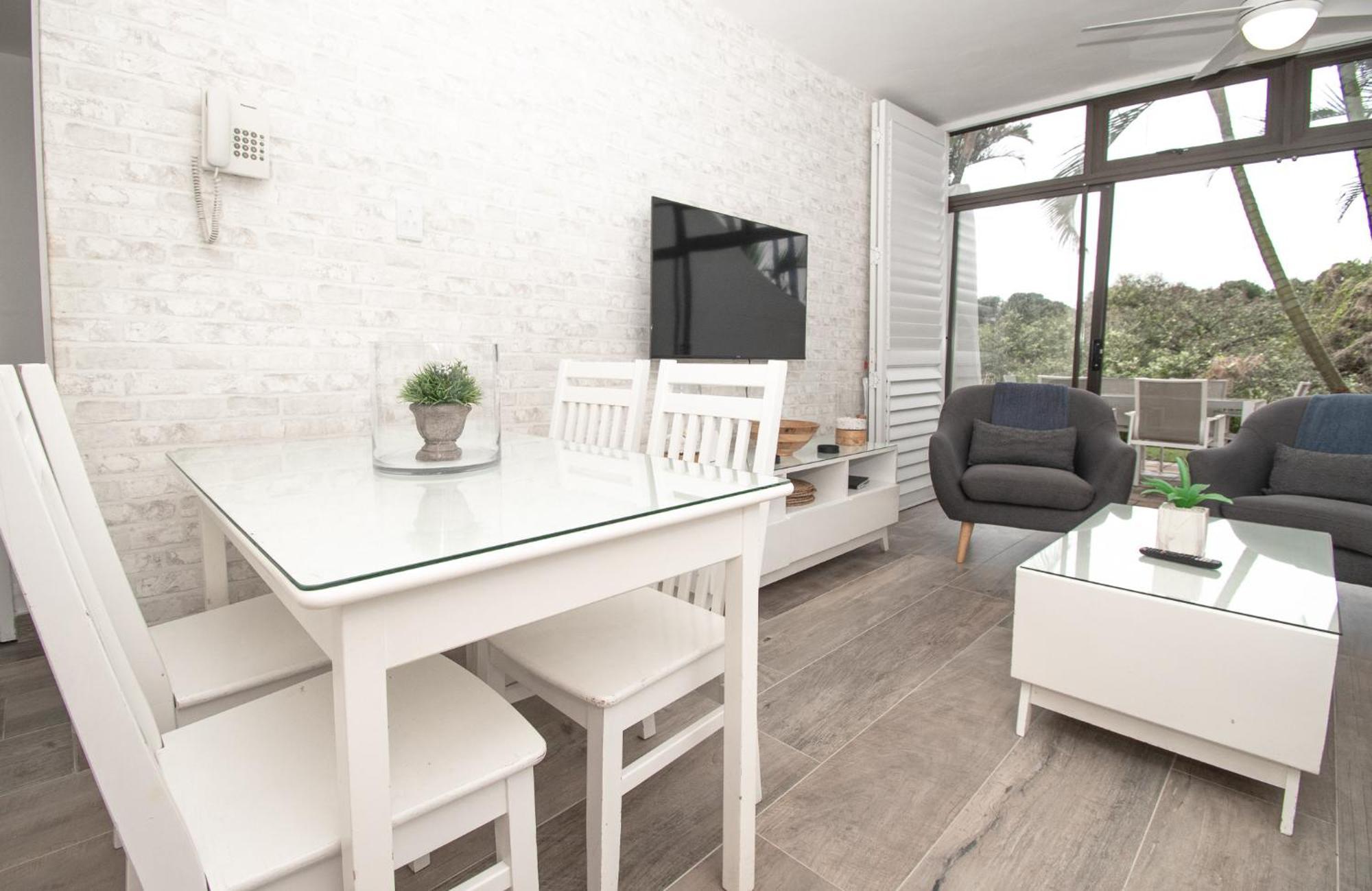 Apartment 128 Breakers Umhlanga Rocks Private