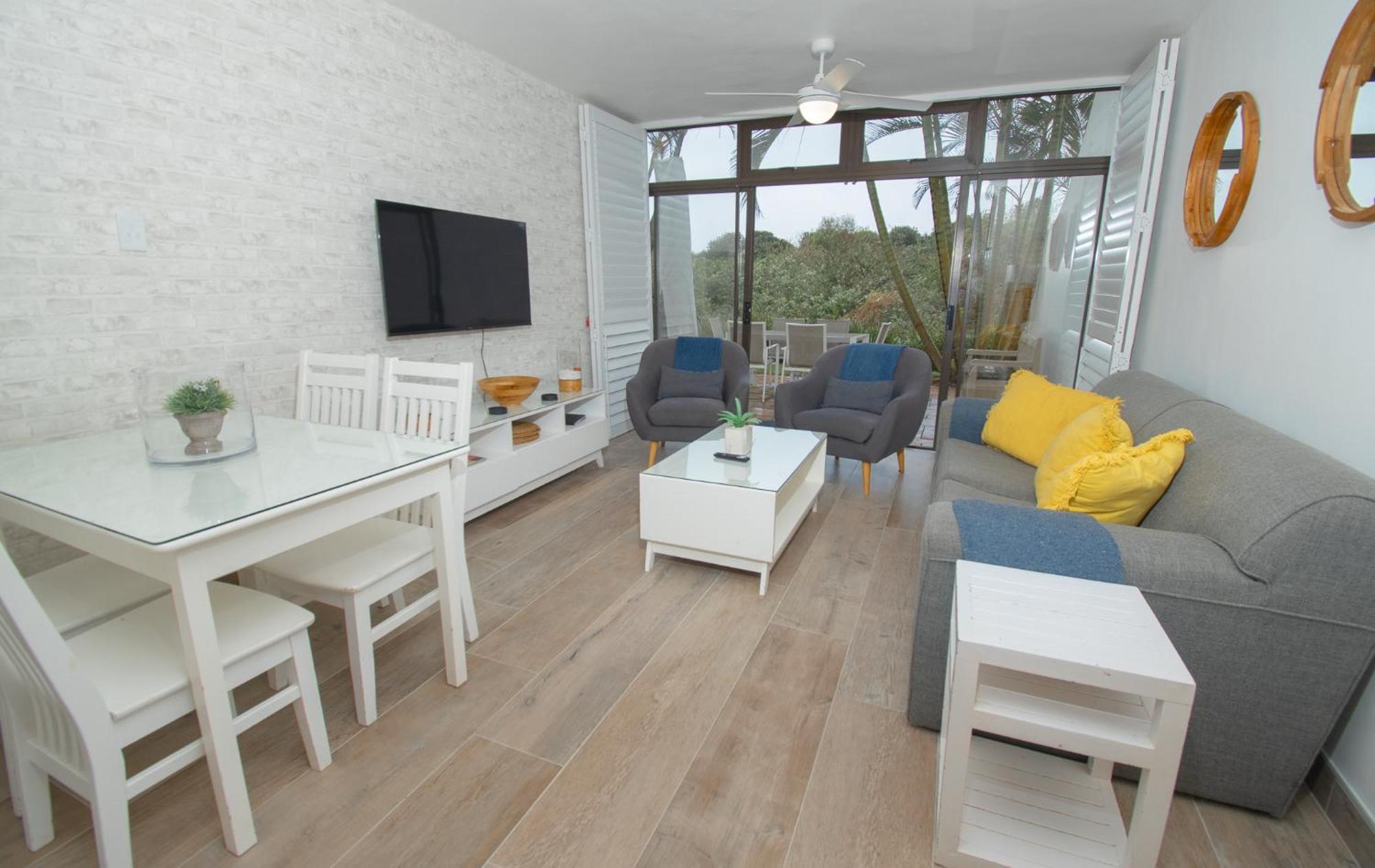 128 Breakers Umhlanga Rocks Private Apartment